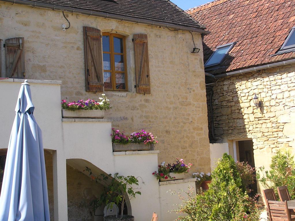 Le Bonheur dans notre Pré Sainte-Mondane Exterior foto